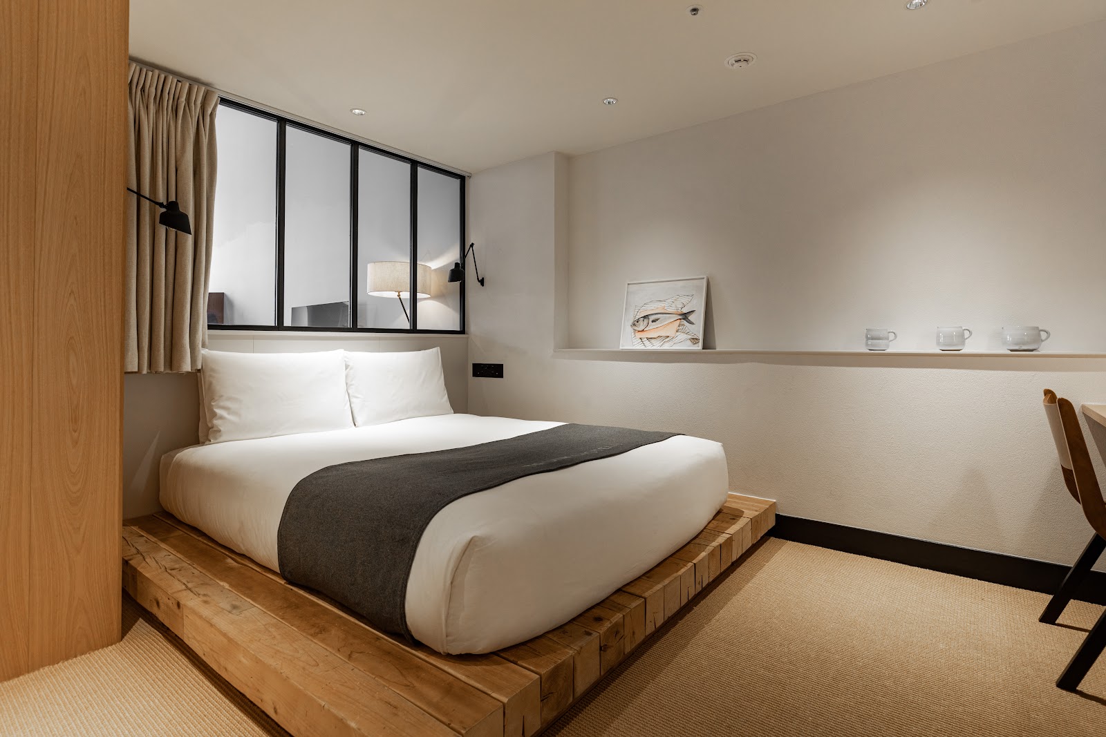 TRUNK(HOTEL)