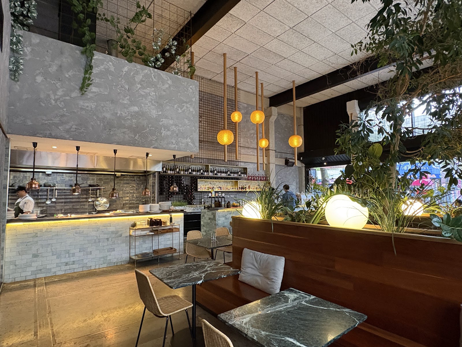 Abacus Bar & Kitchen - Photo 3