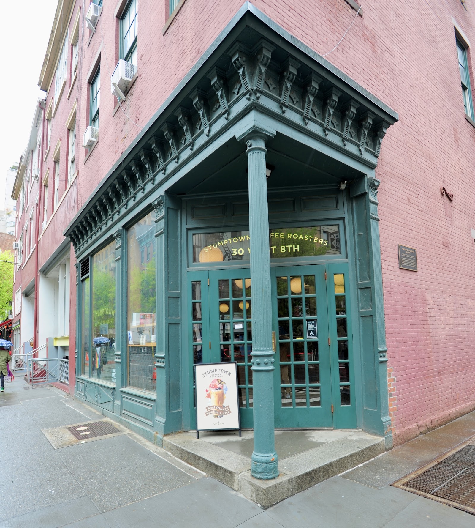 Stumptown Coffee Roasters - Photo 3