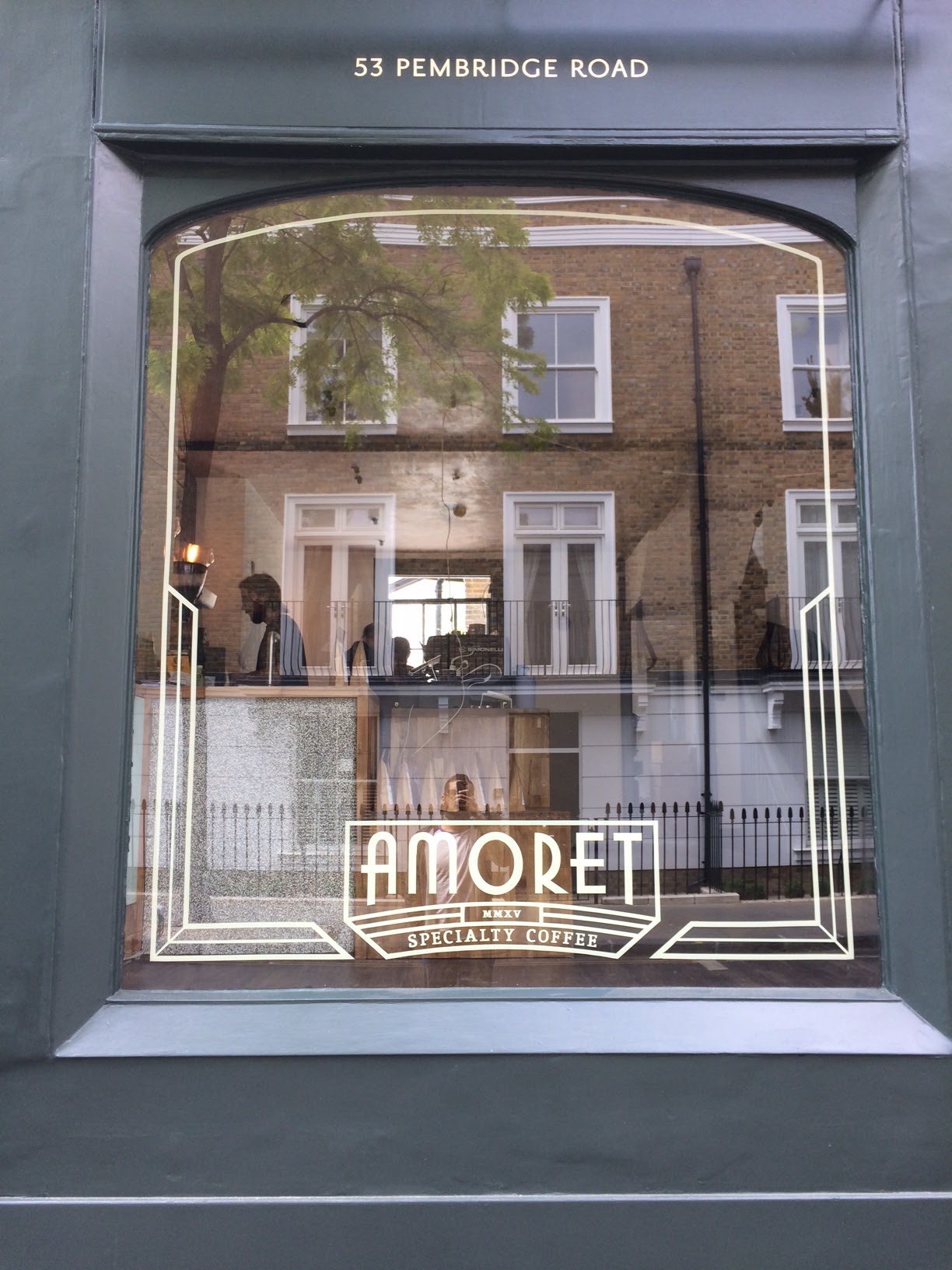 Amoret cover