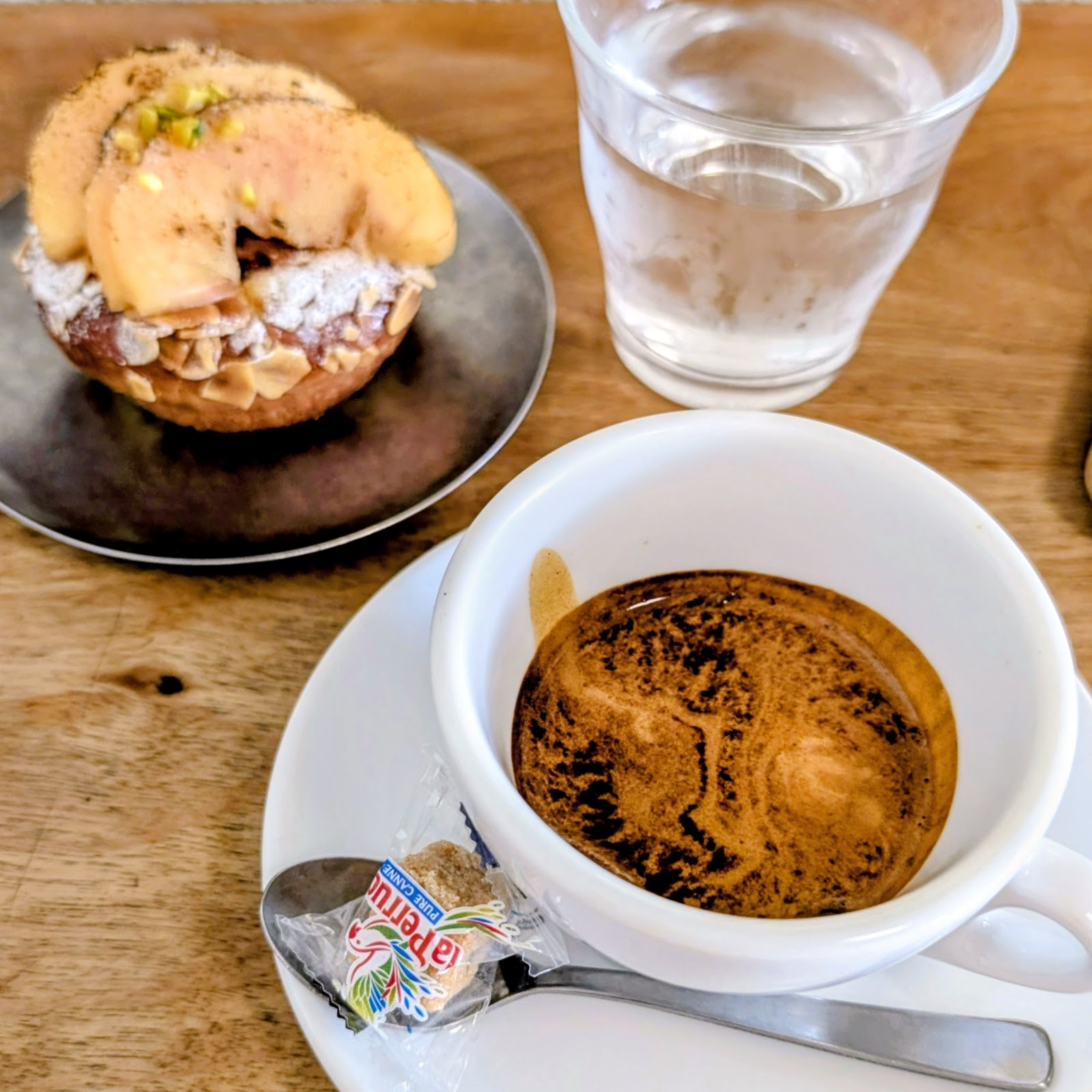 Bread, Espresso & - Photo 3